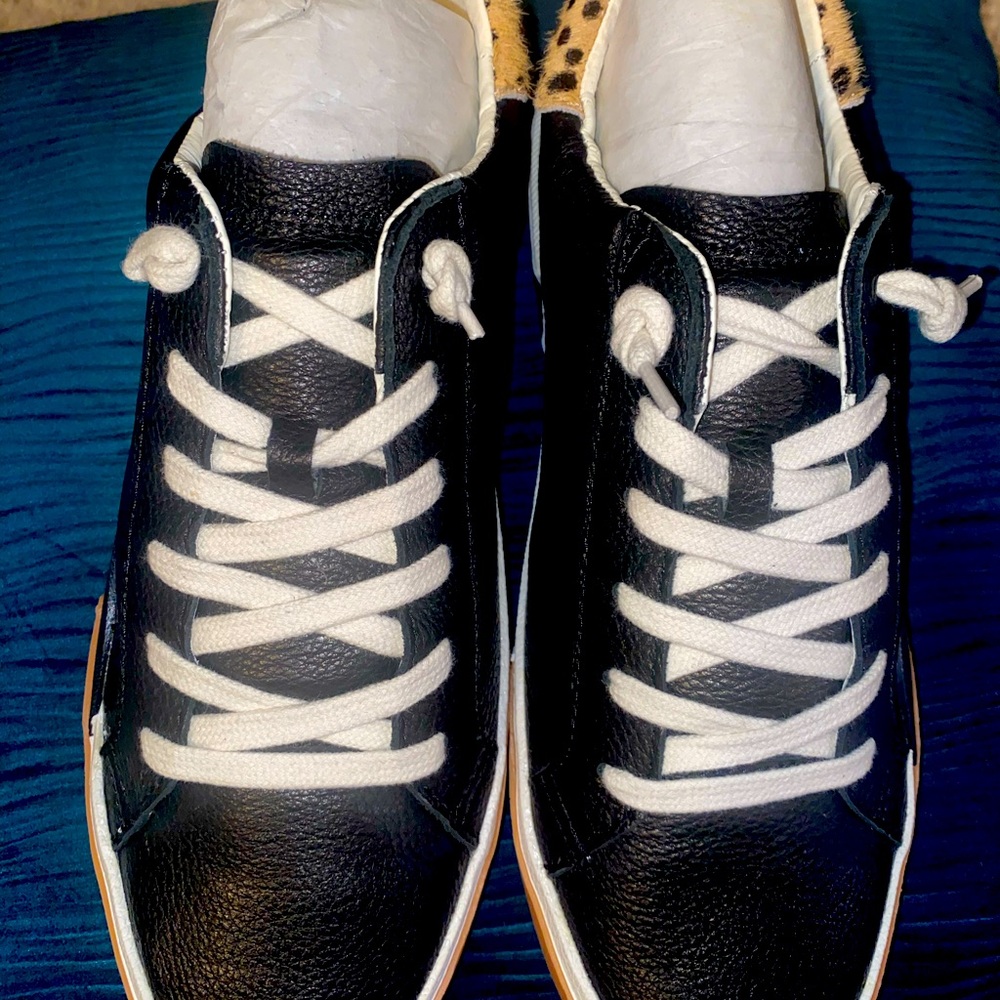 Dolce Vita Women's Zina Sneaker size 9